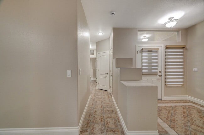 Building Photo - Marvelous Single Story, 3 Bedroom Home with NO HOA!