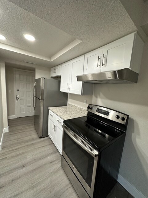 Building Photo - 1172 Calle Del Rey