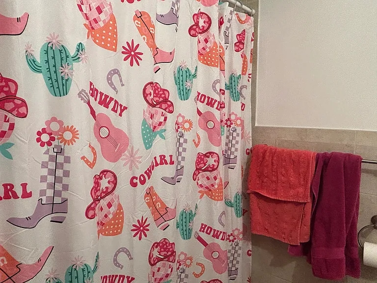 Building Photo - 11 Hallmark Gdns