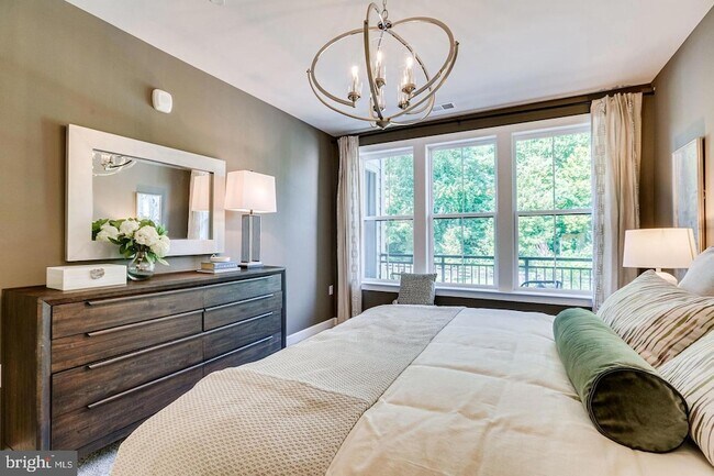 Building Photo - 21731 Dovekie Ter