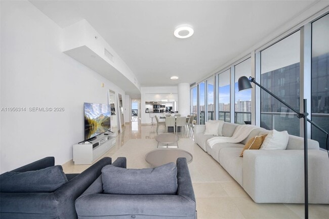 Building Photo - 17121 Collins Ave