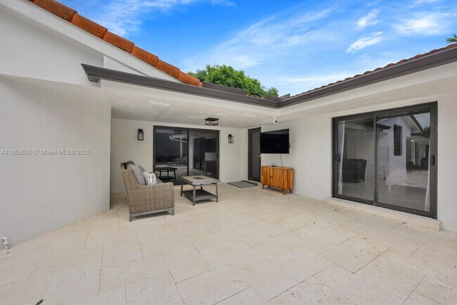 Building Photo - 6860 SW 99th Terrace