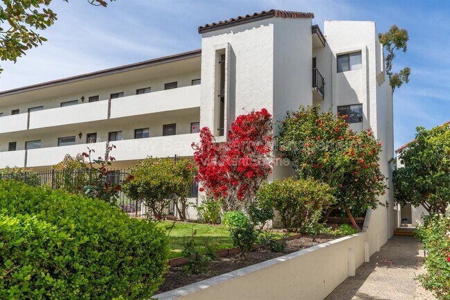 Building Photo - 500 Glenwood Cir