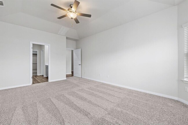 Building Photo - 631 Wild Spur Ln