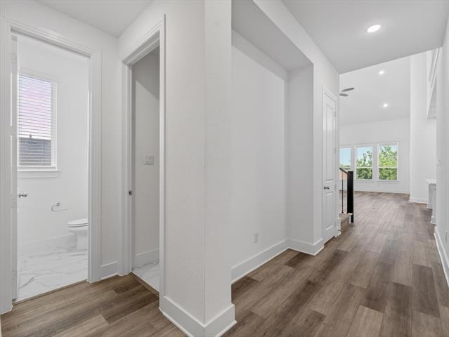 Building Photo - 422 Firecrest Ln