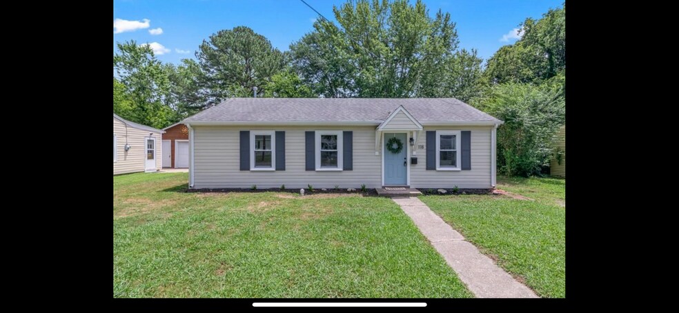 Building Photo - 118 Peachtree Ln