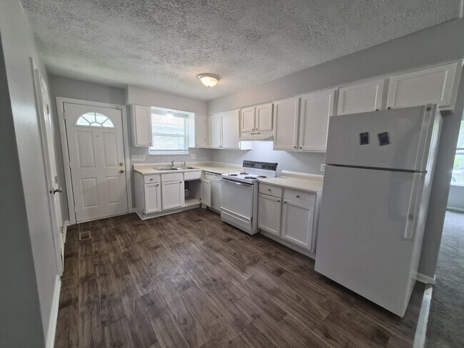 Building Photo - 4708 Payton Ave