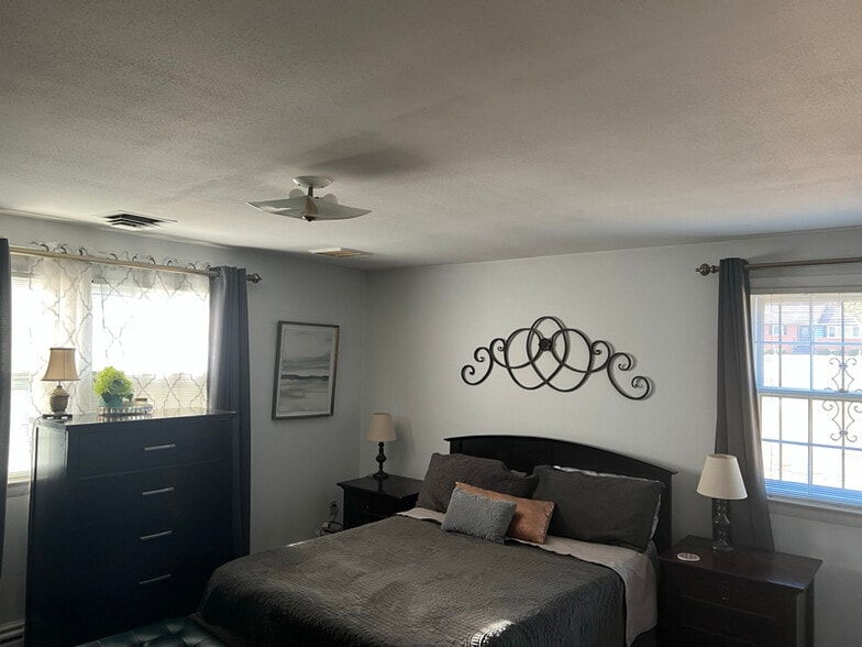 Building Photo - 5415 Tolson Rd