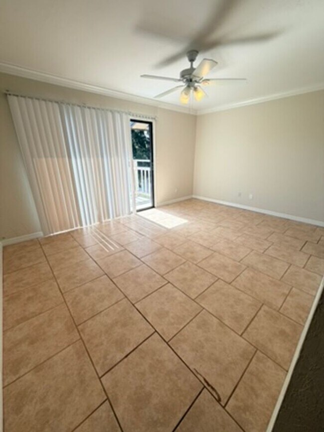 Building Photo - 26560 Southern Pines Dr