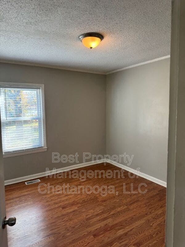 Building Photo - 1408 Armour Dr