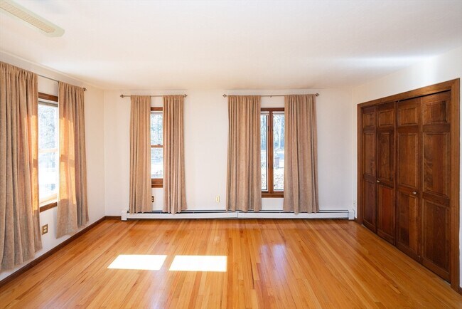 Building Photo - 423 Goldthwaite Rd