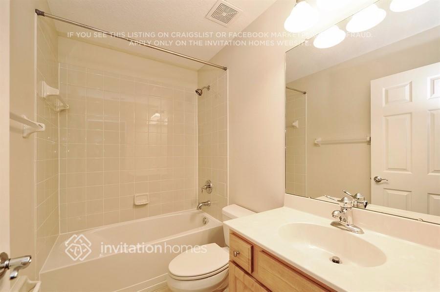 Building Photo - 31052 Creekridge Dr