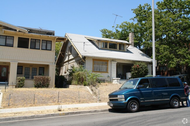 Primary Photo - 2777 Francis Ave