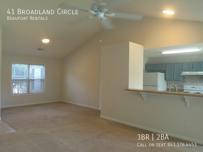 Building Photo - 41 Broadland Cir