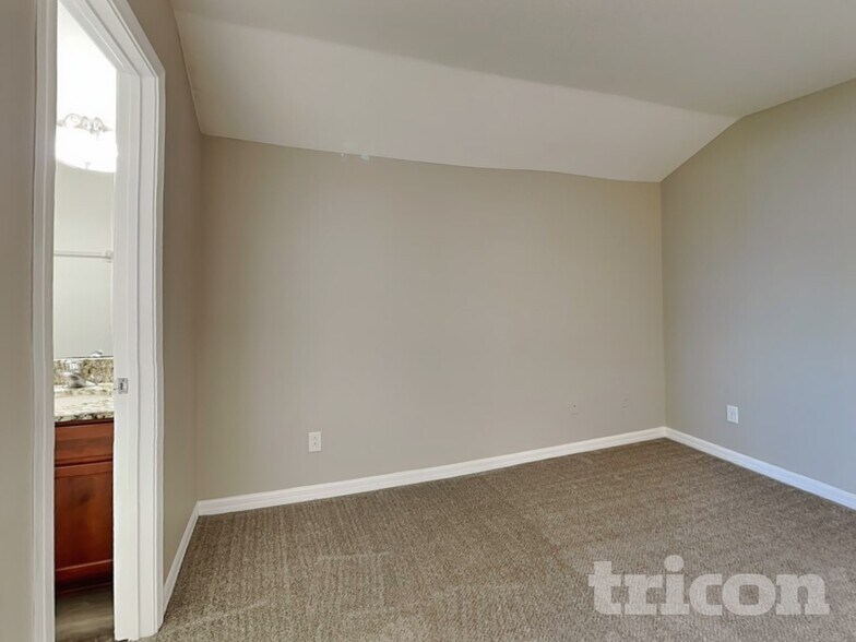 Building Photo - 19322 Sunset Bay Dr