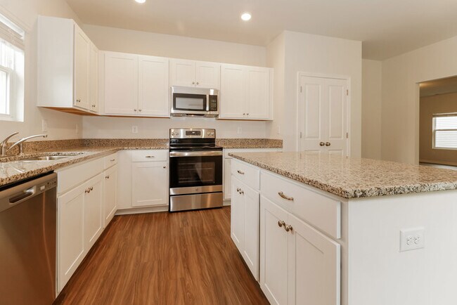 Building Photo - 131 Dorian Lp