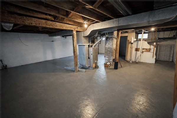 Building Photo - 1106 Burr St