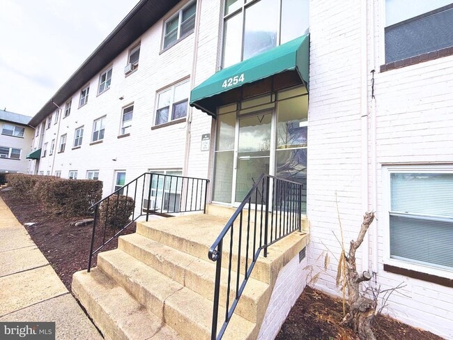 Building Photo - 4254 Buckman Rd