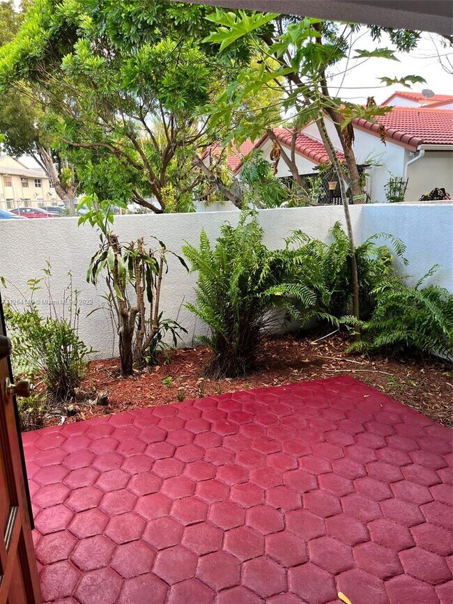 Building Photo - 7515 SW 153rd Ct