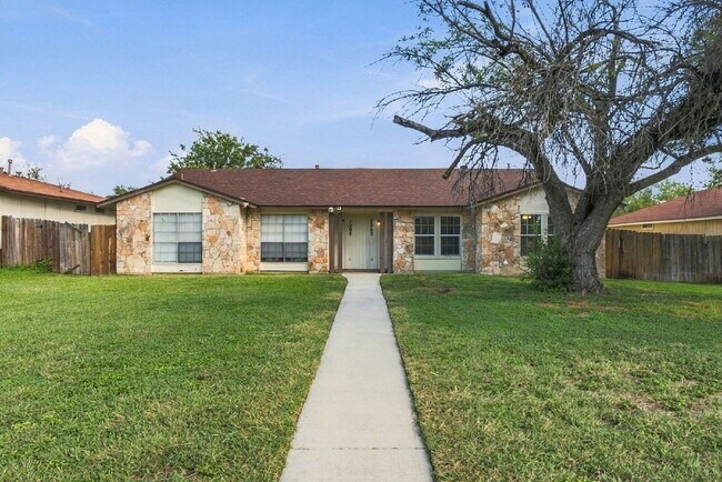 Building Photo - 7203 Timbercreek Dr