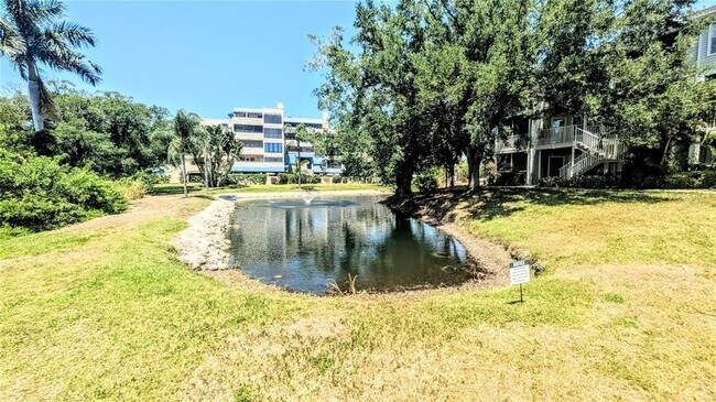 Building Photo - 850 S Tamiami Trl