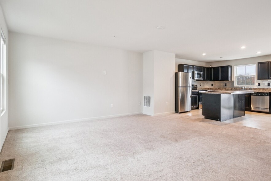 Building Photo - 10108 Blansford Way