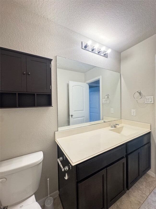 Building Photo - 3011 Darlington Ct