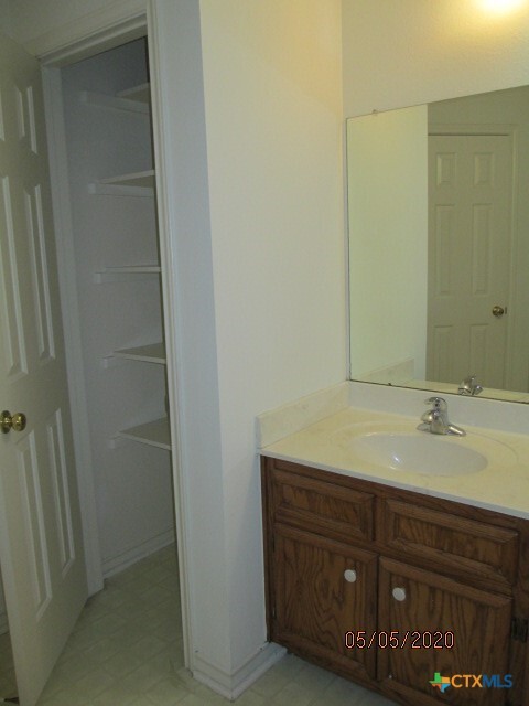 Building Photo - 106 Jocelyn Cir