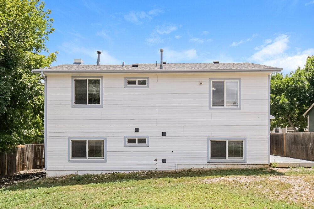 Building Photo - 19733 E Oxford Dr