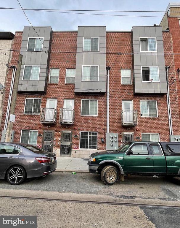 Building Photo - 615 N 11th St