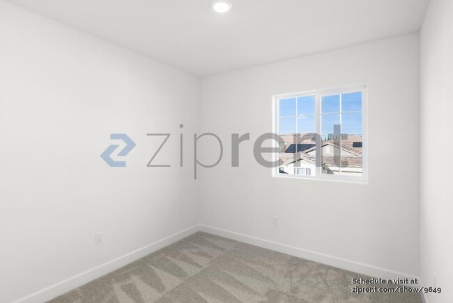 Building Photo - 5584 Howell Mountain Ln