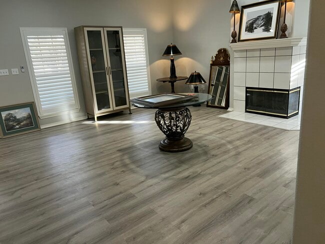 Building Photo - 6904 Freeport Ave