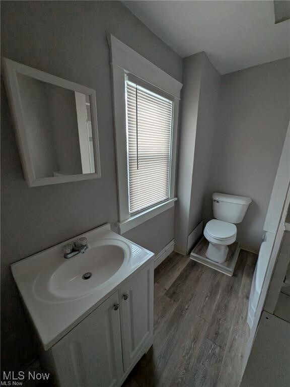 Building Photo - 1733 Robindale St