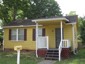 Building Photo - zillow