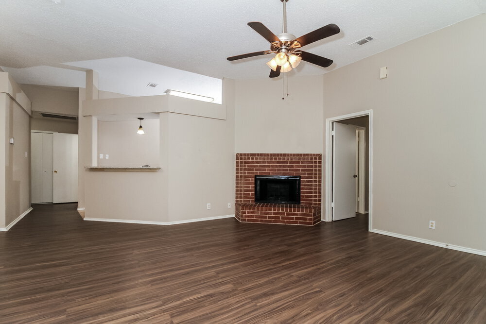Building Photo - 6122 Ashley Spring