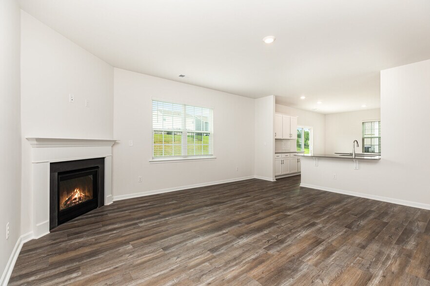 Building Photo - 121 Way Cross Ln