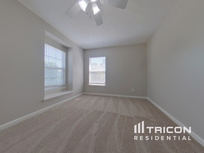 Building Photo - 313 Cedar Bay Cir