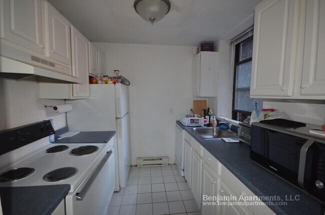 Building Photo - 774 Columbus Ave