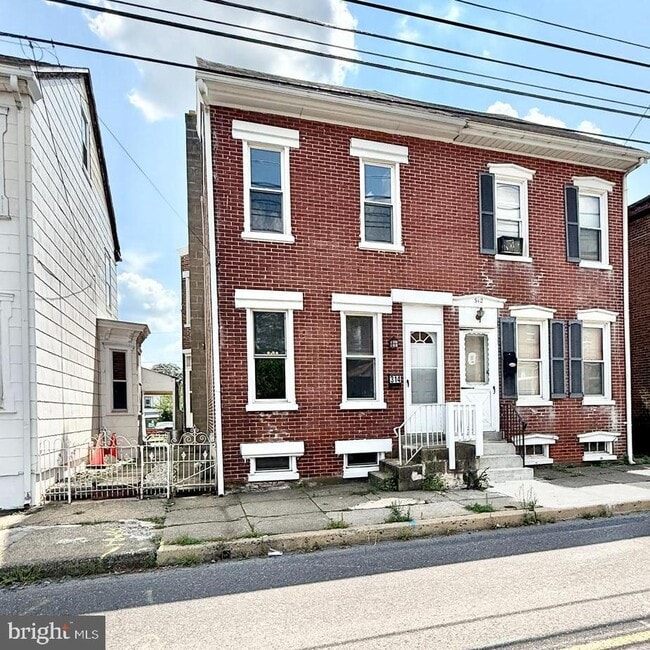 Building Photo - 314 Beech St