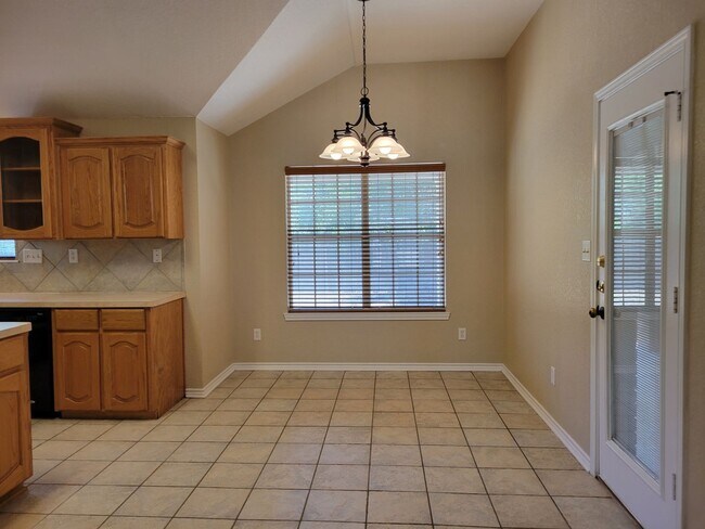 Building Photo - Huge 1/2 acre lot on cul de sac!  White Rock Estates!