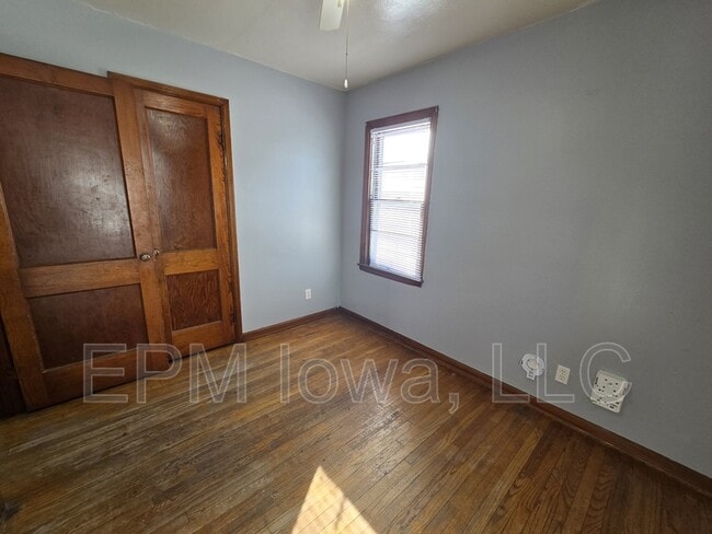 Building Photo - 407 Linden Ave