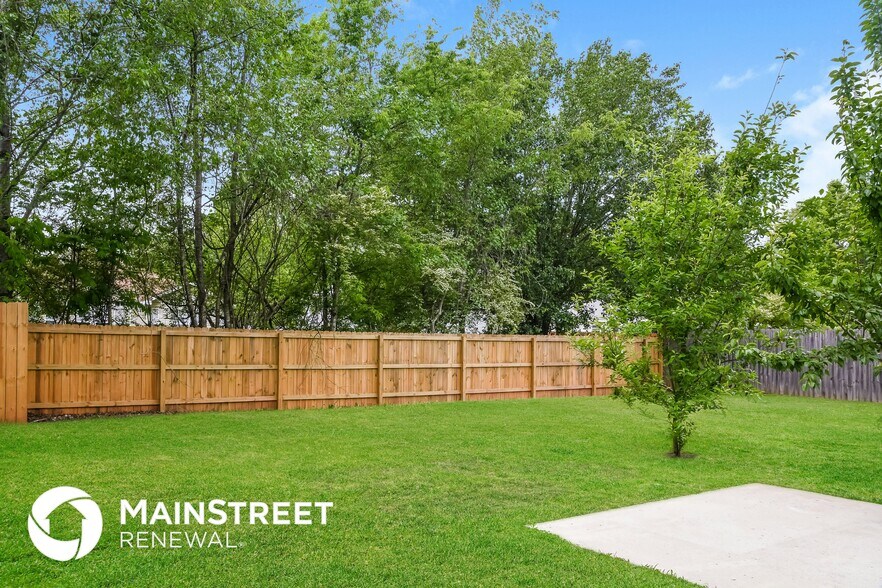 Building Photo - 229 River Oaks Dr