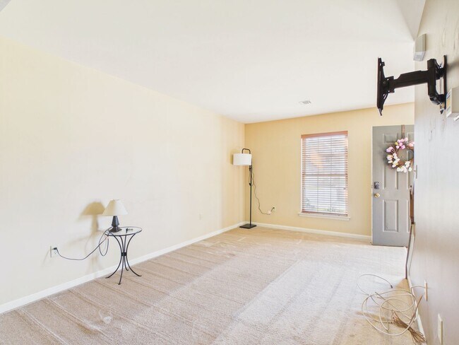 Building Photo - 413 Waverly Woods Dr