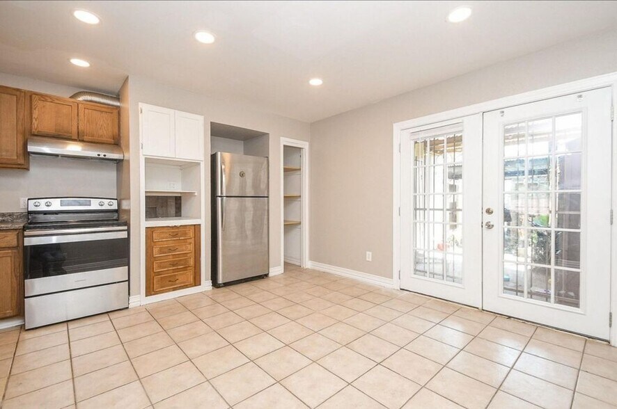 Building Photo - 6111 Fondren Rd