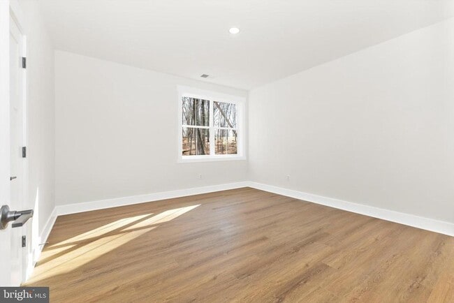 Building Photo - 1199 Hoods Mill Rd