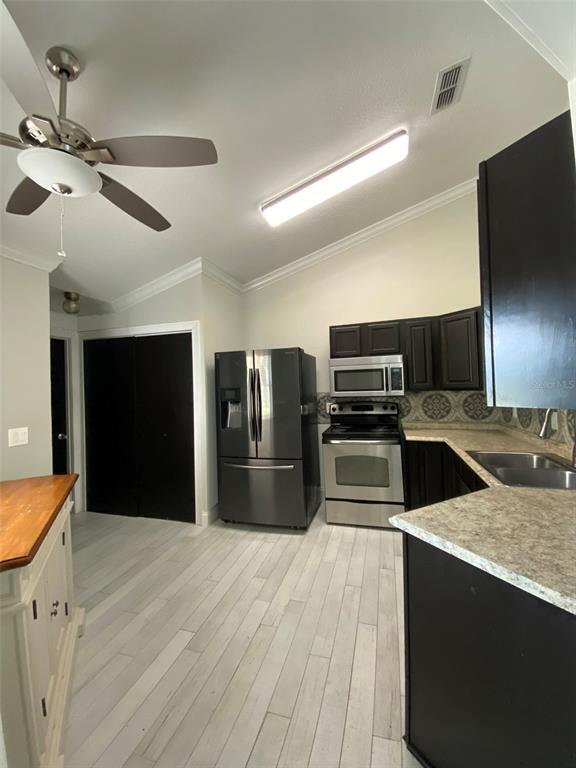 Building Photo - 1419 Spring Ridge Dr