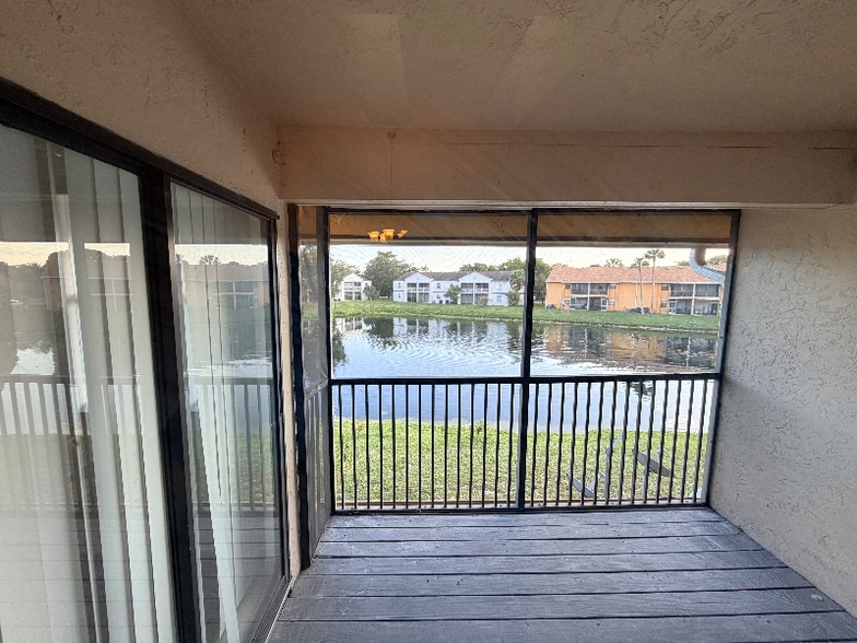 Building Photo - 2521 NW 56th Ave