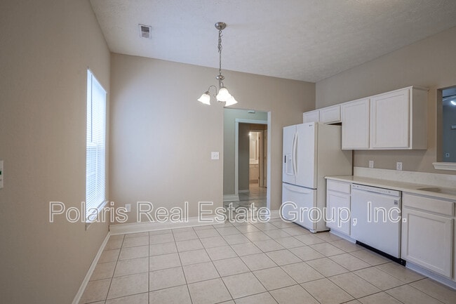 Building Photo - 4238 Sunshine Ave