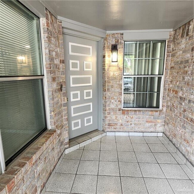 Building Photo - 2728 N 26th St