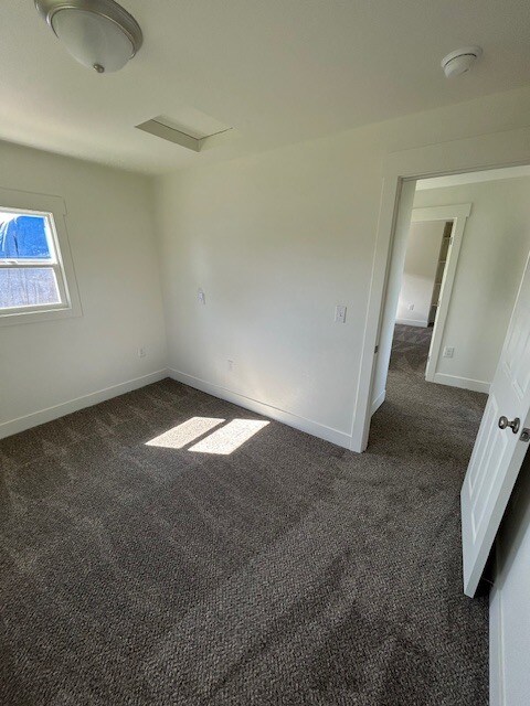 Building Photo - 301 E 4th St